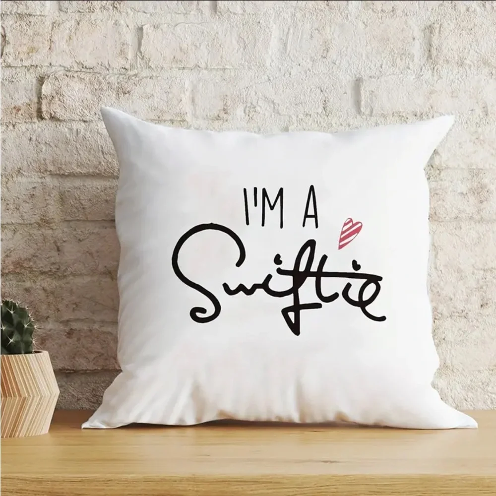 I’M A SWIFTIE PILLOW COVER, NWT